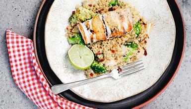 Corvina a la Plancha con Salteado de Quinoa