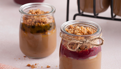 Vasito de Crema Chocolate Nuss y Crocante de Nueces con Salsa de Maracuya  y Frambuesa